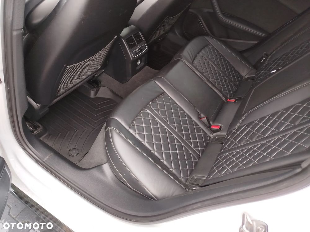 Audi S4 Limousine - 13