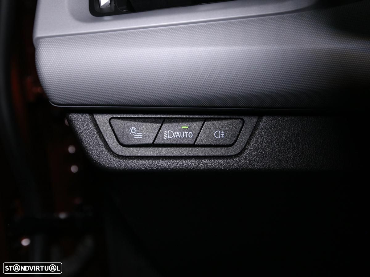 BMW 225xe Active Tourer e xDrive - 12