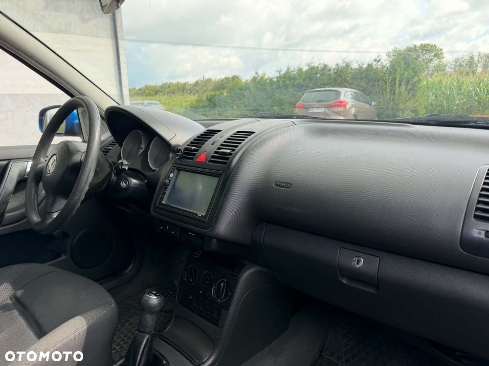 Volkswagen Polo 1.4 16V Basis - 4