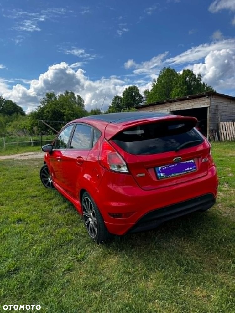 Ford Fiesta 1.0 EcoBoost Titanium - 4