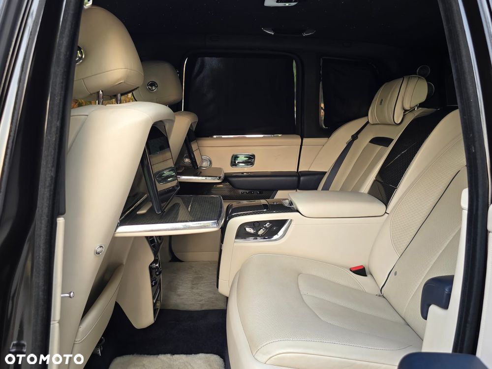 Rolls-Royce Cullinan - 5