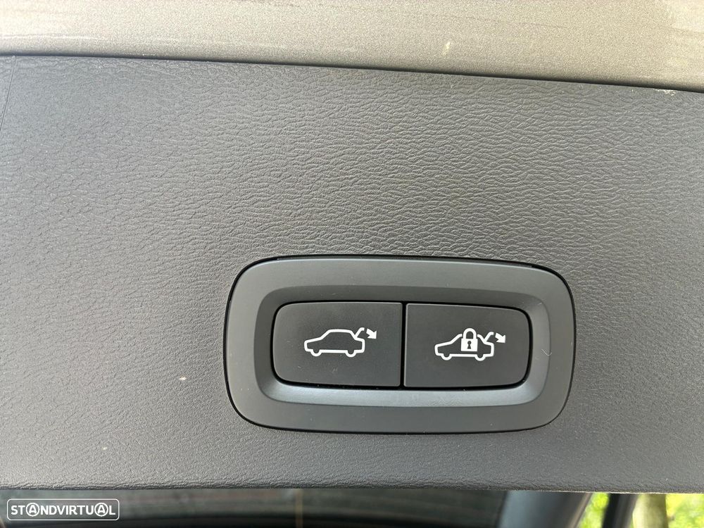 Volvo XC 40 1.5 T5 PHEV Inscription - 18