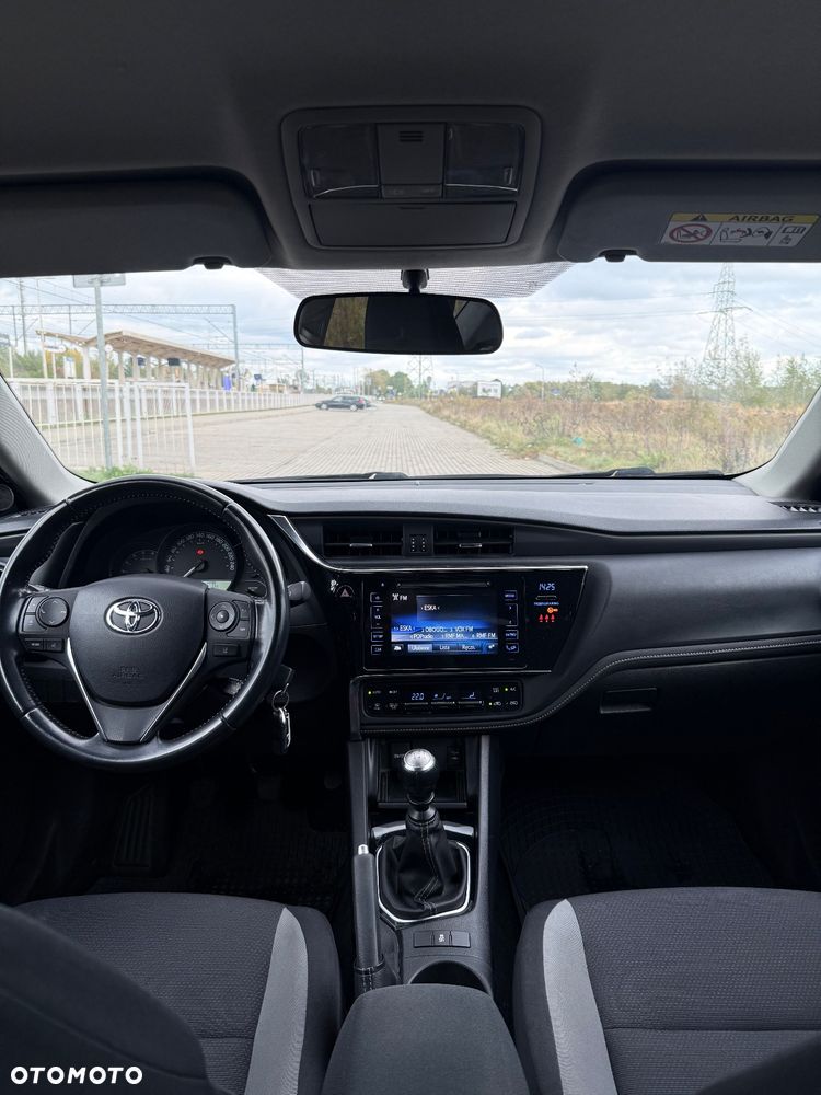Toyota Auris 1.4 D-4D Active - 10