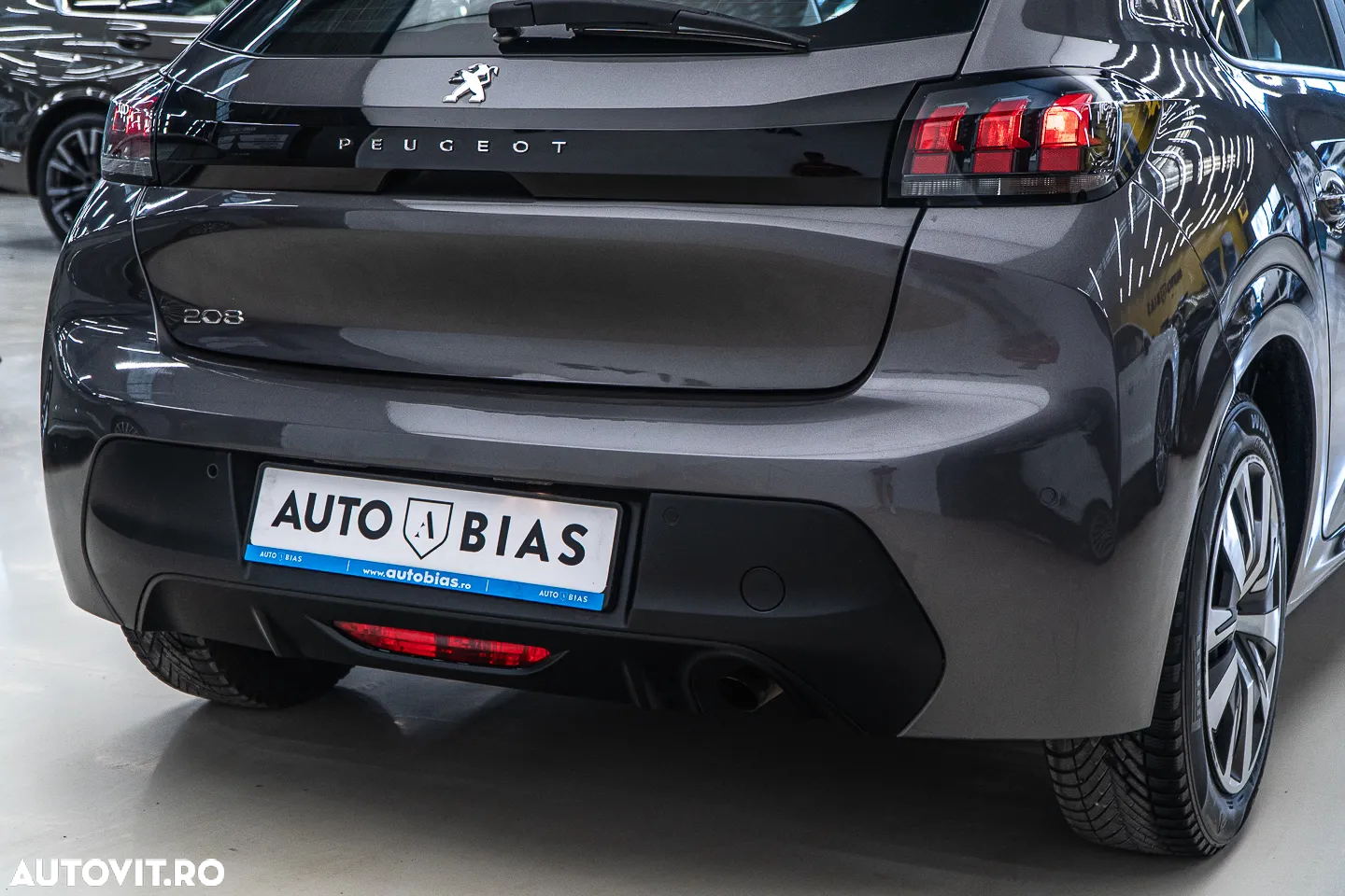Peugeot 208 1.2L PureTech 100 S&S BVM6 Allure - 13