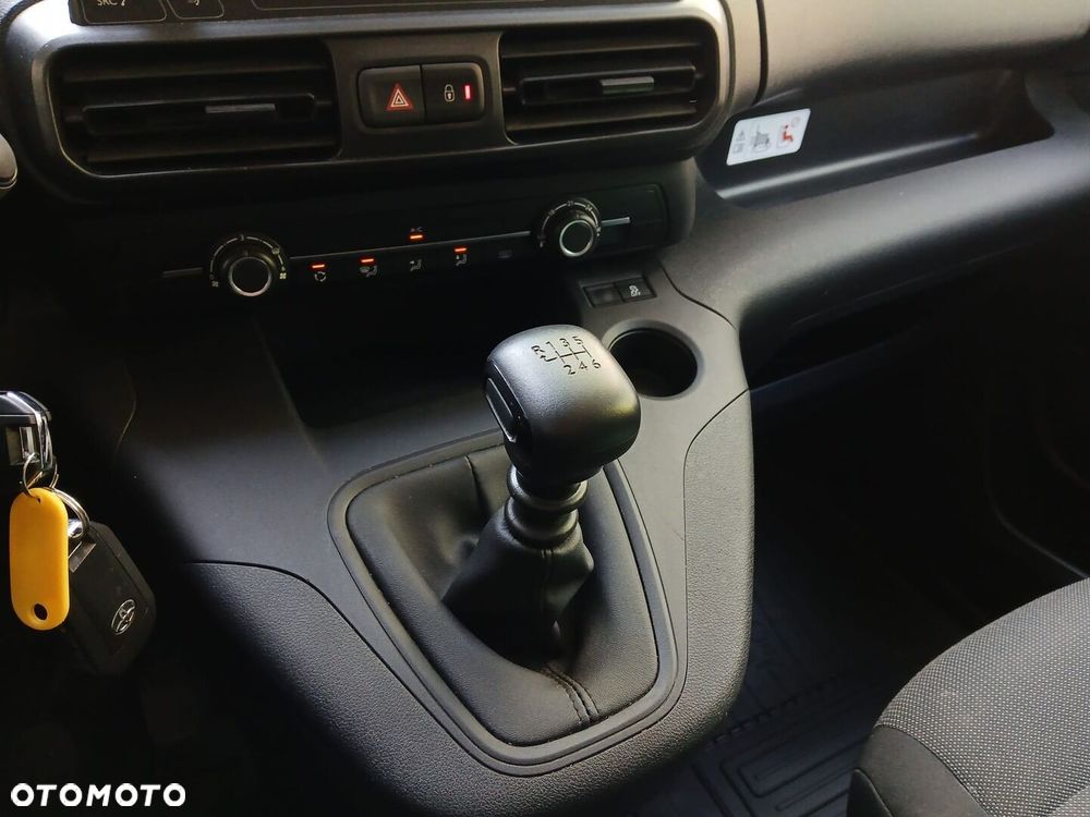 Toyota PROACE CITY - 21
