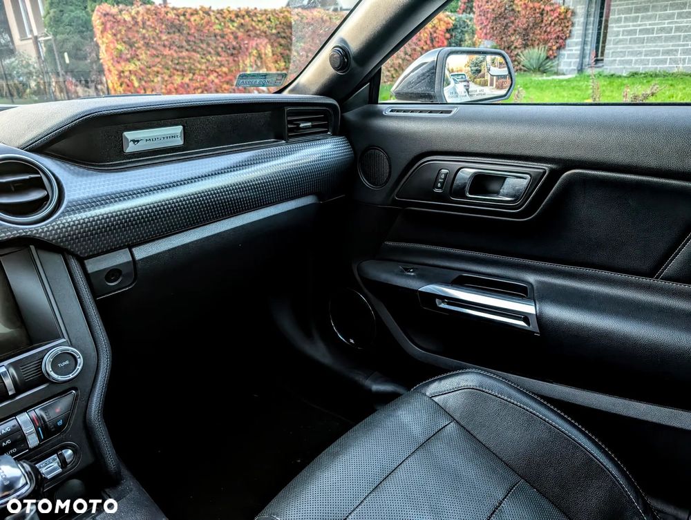 Ford Mustang Fastback 2.3 Eco Boost - 23