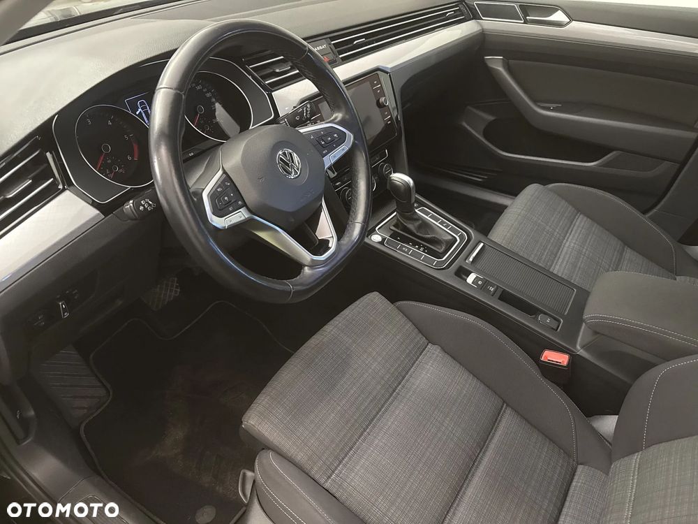 Volkswagen Passat 2.0 TDI EVO Business DSG - 10