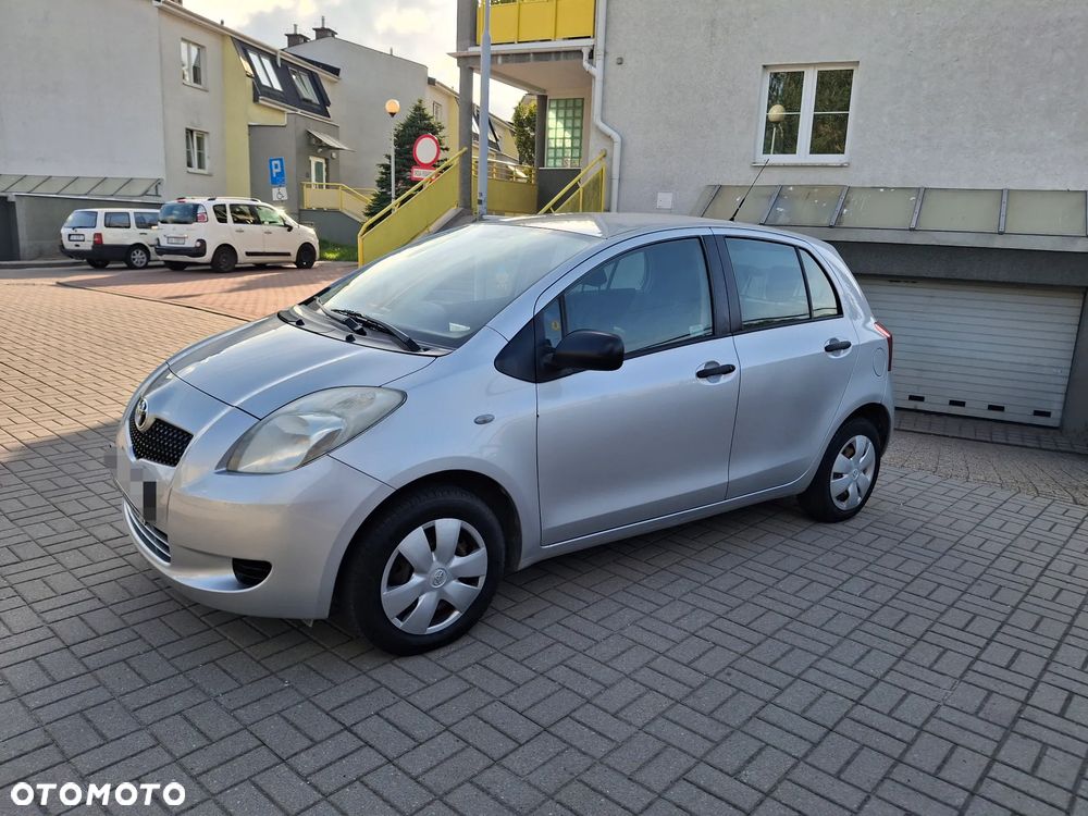 Toyota Yaris 1.0 Luna A/C - 8