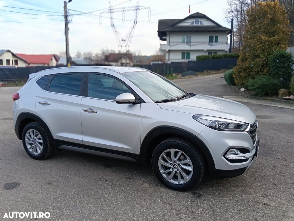 Hyundai Tucson blue 1.7 CRDi 2WD Style - 13