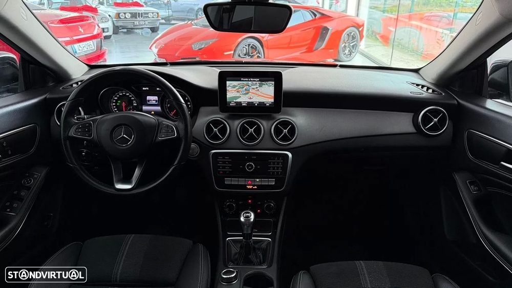 Mercedes-Benz CLA 180 d Shooting Brake Urban - 16