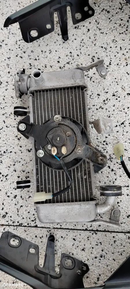 YAMAHA MT 125 MT125 2024 REFLEKTOR LAMPA CZASZA LICZNIK OWIEWKA CHŁODNICA ZEGARY LAMPA TYŁ - 21