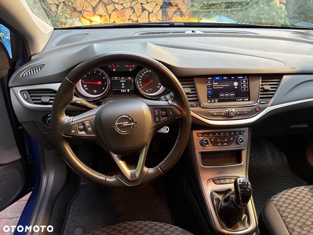 Opel Astra 1.2 T Edition S&S - 11