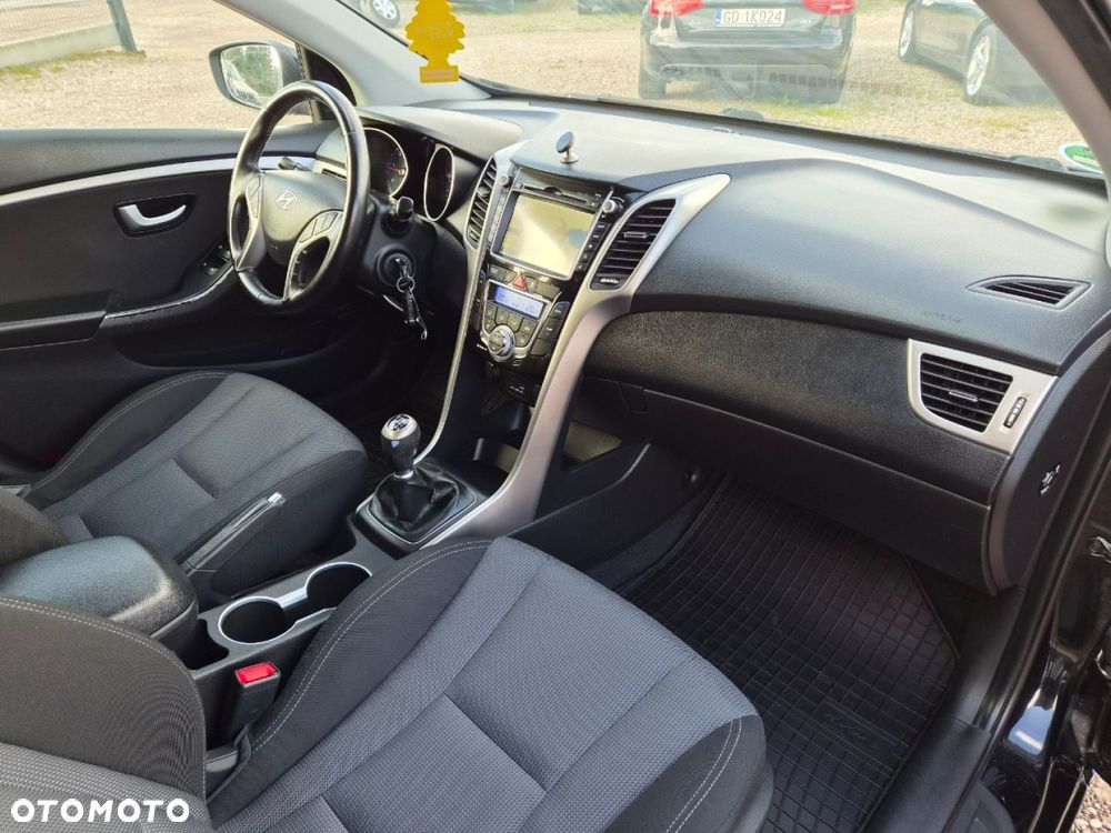 Hyundai i30 1.6 CRDi Premium - 18