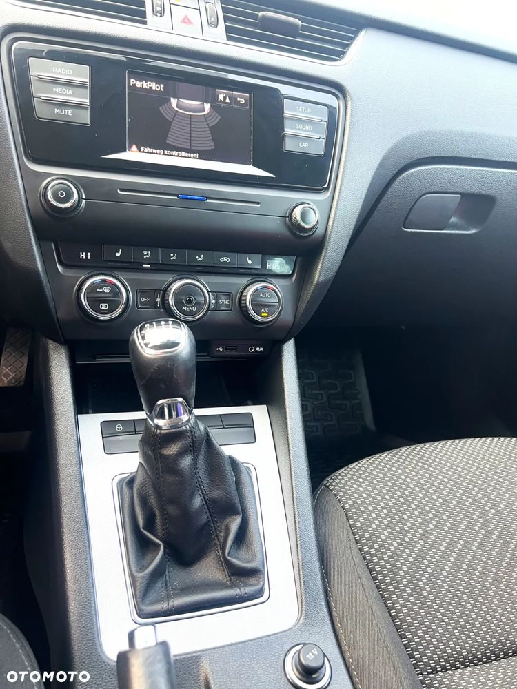 Skoda Octavia 1.4 TSI Drive - 6