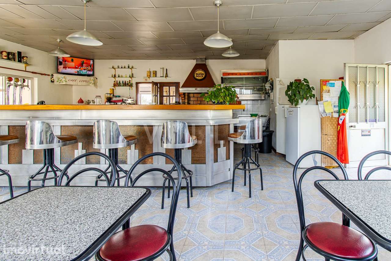 Prédio em À-dos-Ferreiros, Águeda, para Venda - Grande imagem: 5/45