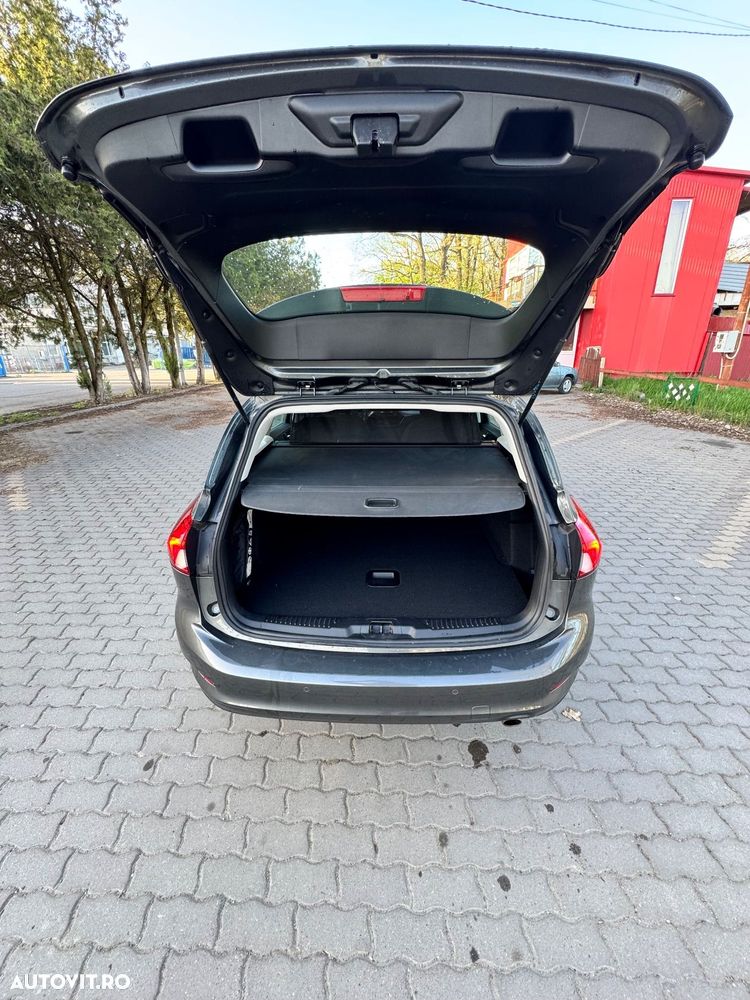 Ford Focus - 8