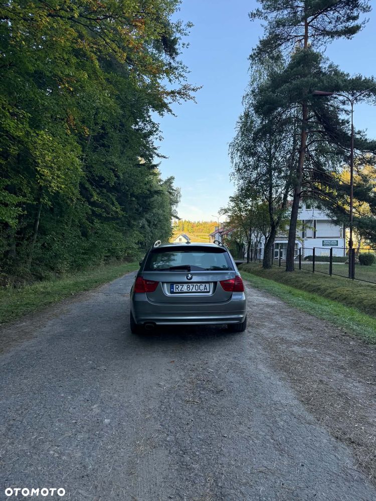 BMW Seria 3 320d - 5