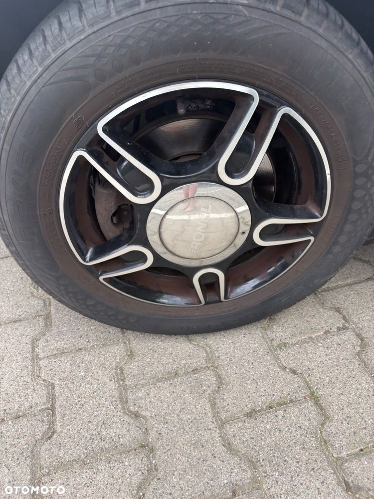 Volkswagen up! 1.0 move - 10