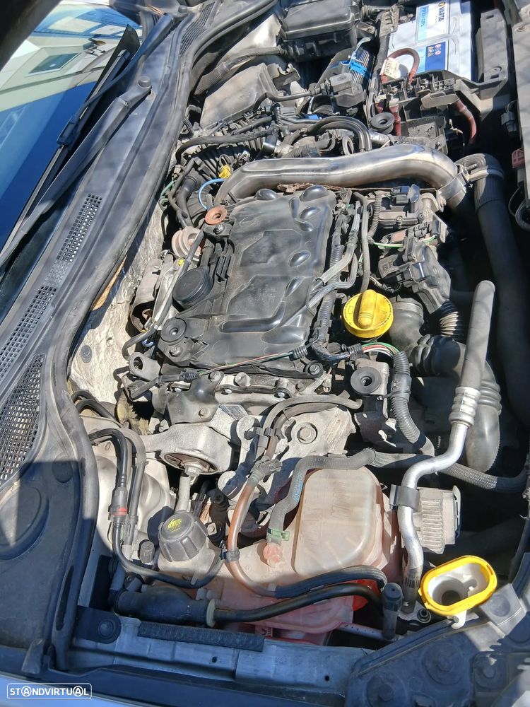 Renault Laguna Break 2.0 dCi GT 4Control - 9