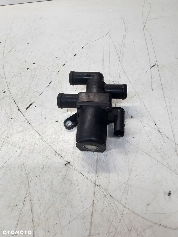 ZAWÓR ELEKTROMAGNETYCZNY WODY AUDI A4 A5 Q5 1T0820036D - 3