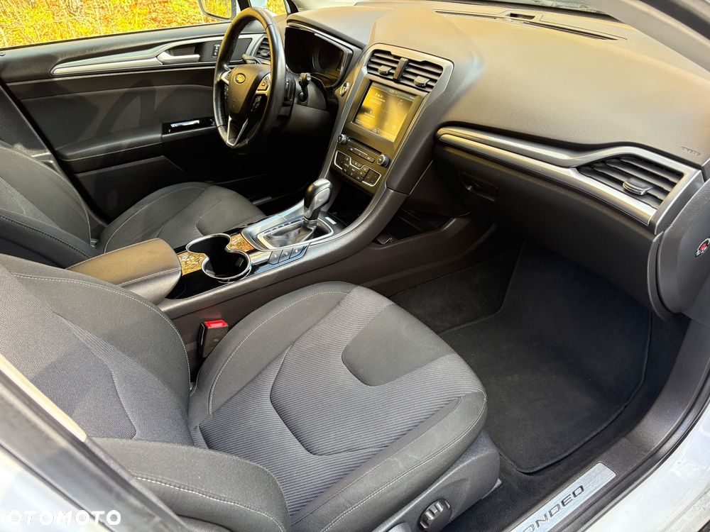 Ford Mondeo 2.0 TDCi Titanium PowerShift - 5