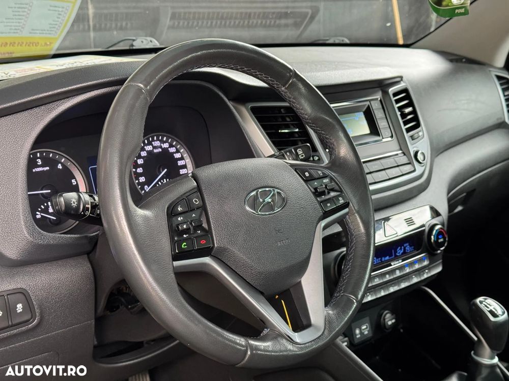 Hyundai Tucson blue 1.7 CRDi 2WD Advantage - 11