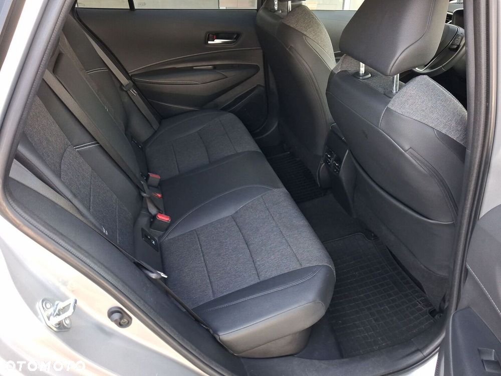 Toyota Corolla 1.8 Hybrid Style - 14