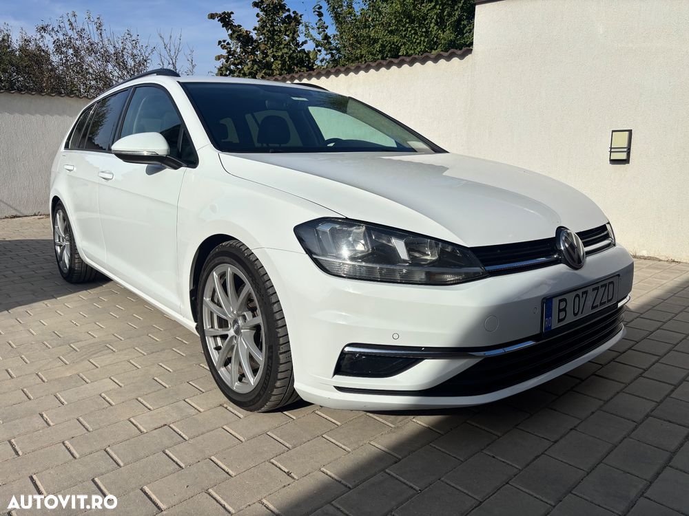 Volkswagen Golf - 2