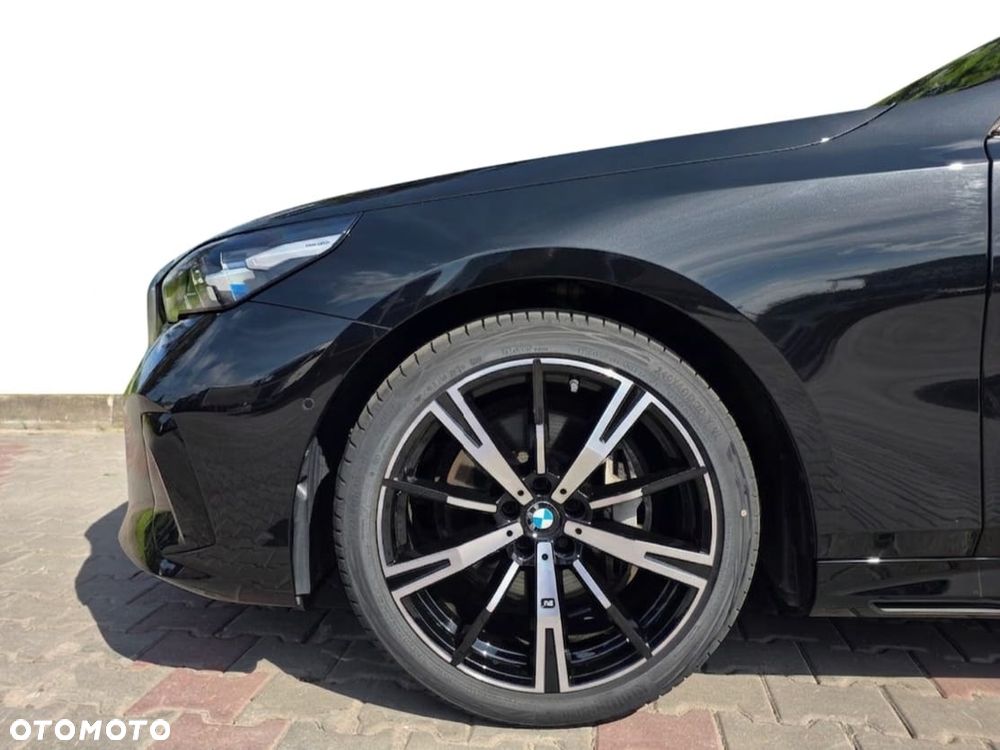 BMW Seria 5 540d xDrive mHEV M Sport - 11