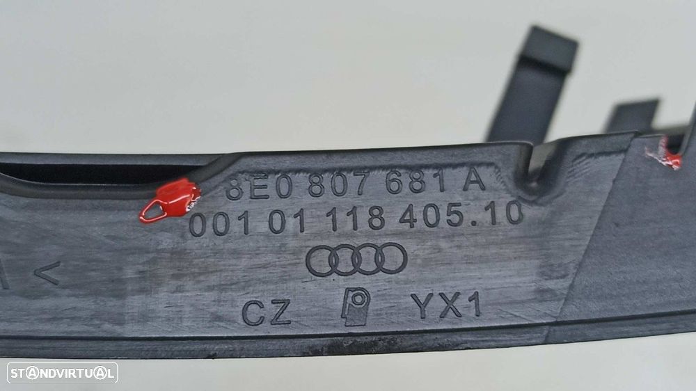 TRIM DO FAROL DE NEVOEIRO AUDI A4 BERLINA (8E) 2.0 - 3