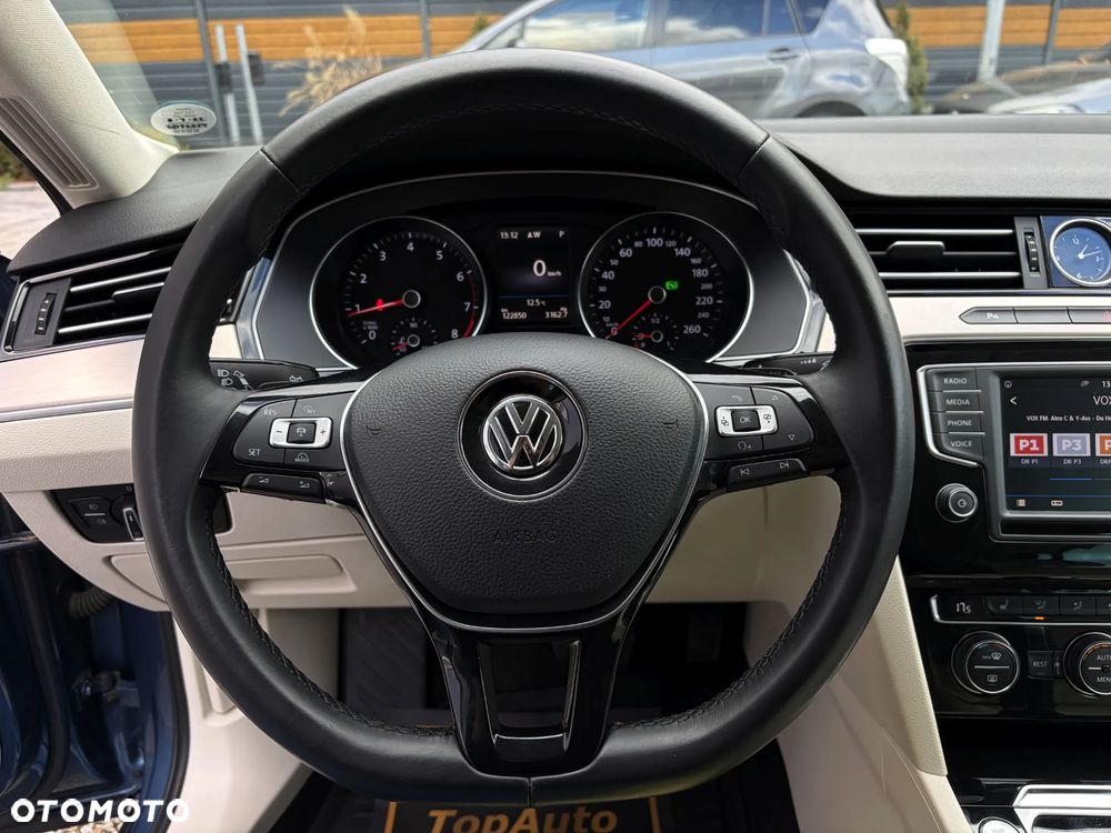 Volkswagen Passat Variant 1.8 TSI (BlueMotion Technology) DSG Highline - 22