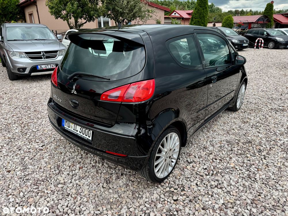 Mitsubishi Colt - 17