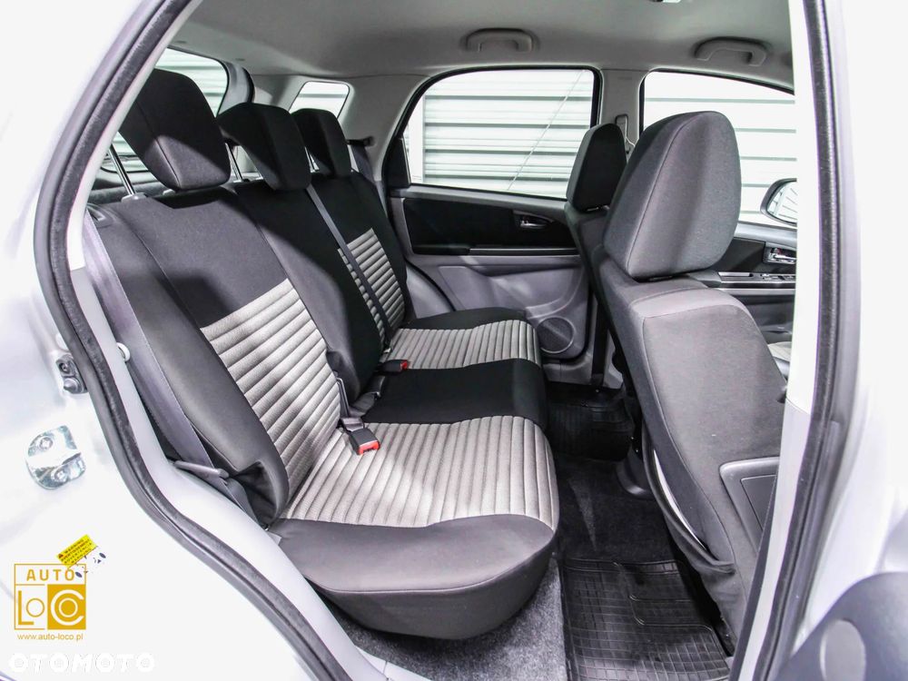 Suzuki SX4 1.6 Comfort 4WD - 11