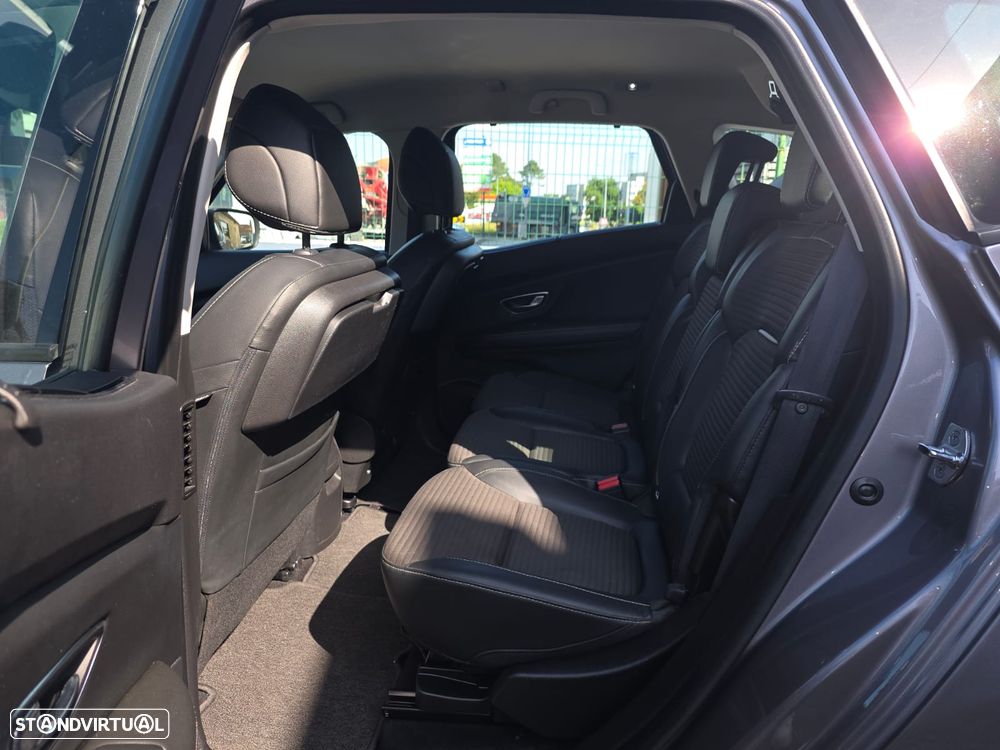 Renault Scénic 1.5 dCi Dynamique S - 25