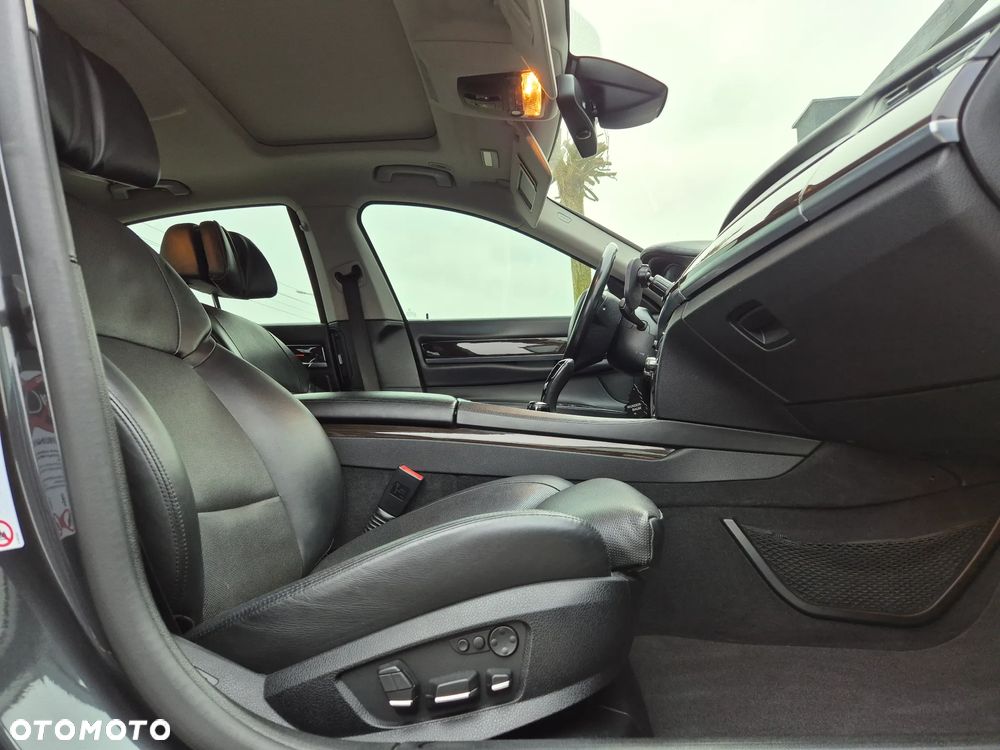 BMW Seria 7 730d - 21
