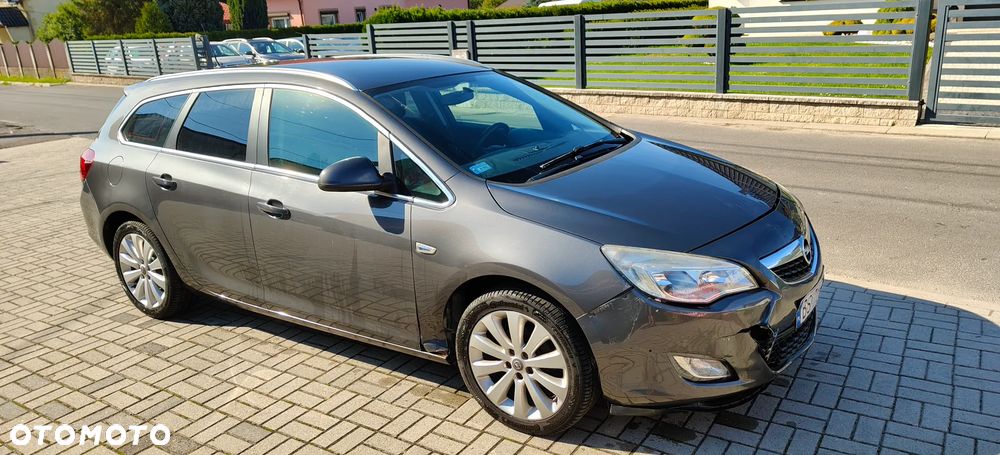 Opel Astra 1.4 T Cosmo S&S - 2
