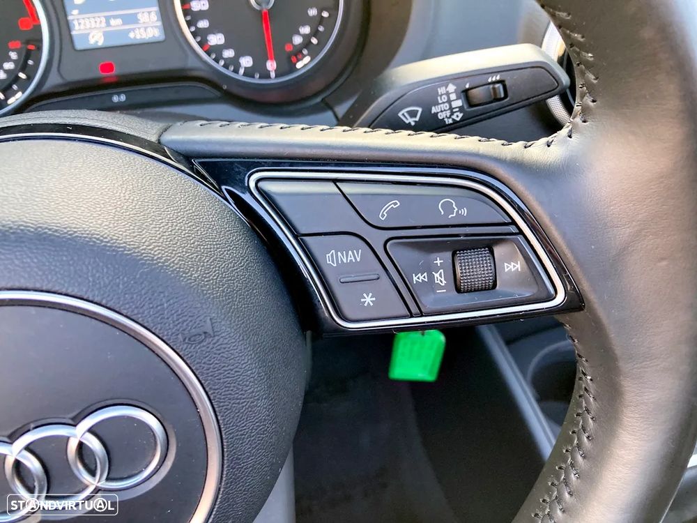 Audi A3 Cabrio 1.6 TDI (clean diesel) Attraction - 16