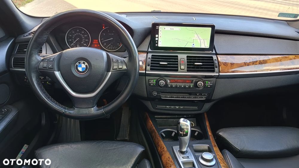 BMW X5 xDrive48i - 23