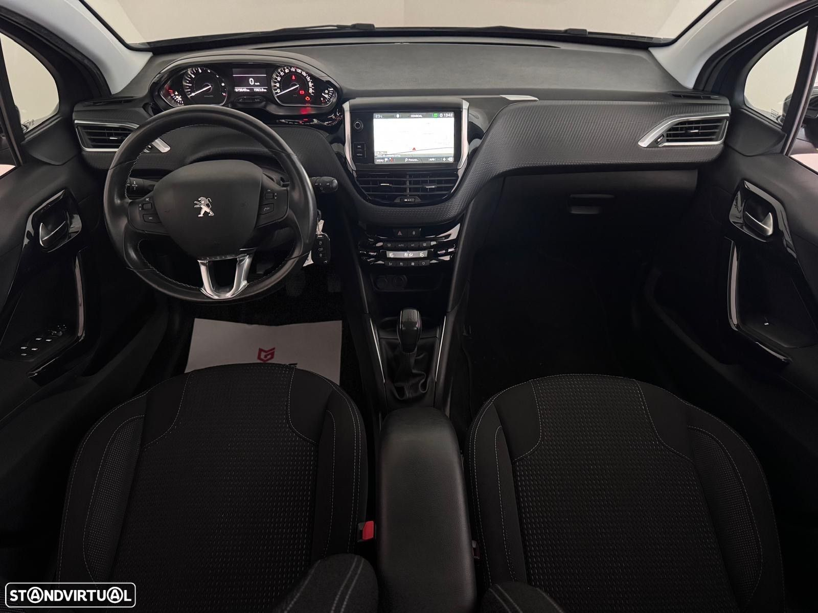 Peugeot 208 1.2 PureTech Allure - 3