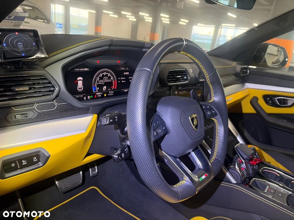 Lamborghini Urus - 7