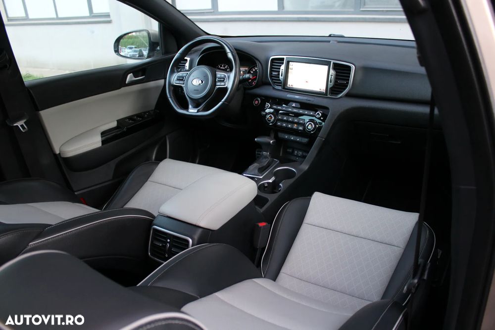 Kia Sportage 1.6 T-GDI 7DCT 4x4 GT Line - 9