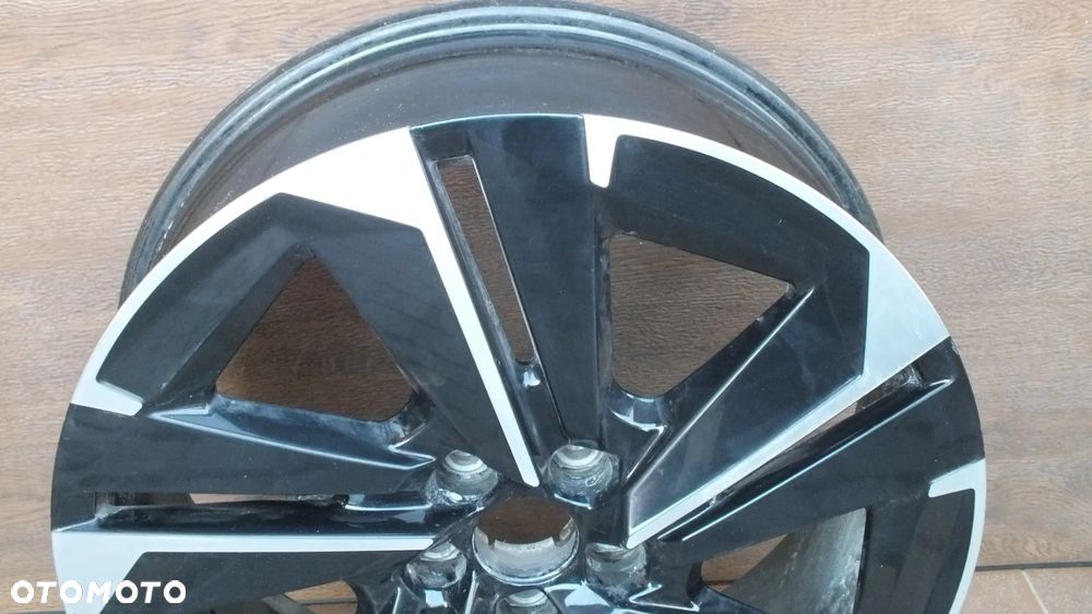 Felga aluminiowa Peugeot 408 7x19  9844304580 - 2