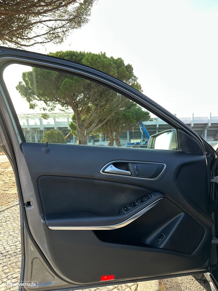 Mercedes-Benz GLA 180 d AMG Line Aut. - 10