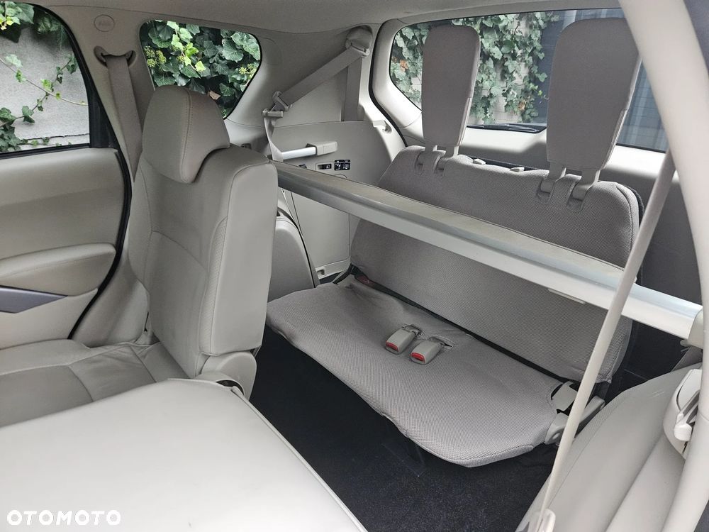 Mitsubishi Outlander 2.2 DI-D 4WD Intense - 24