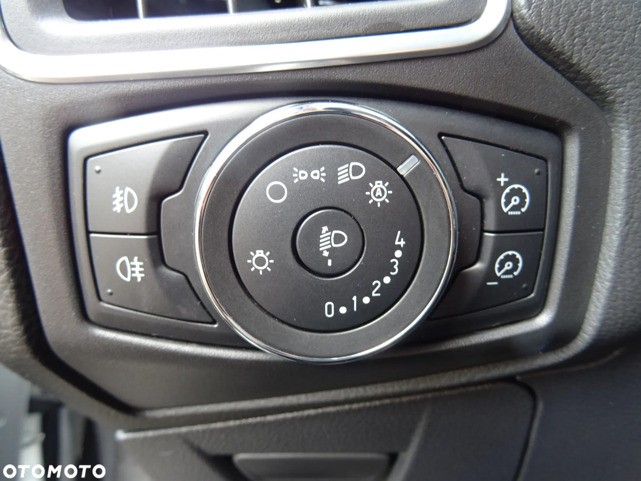 Ford Focus 2.0 TDCi Titanium - 24