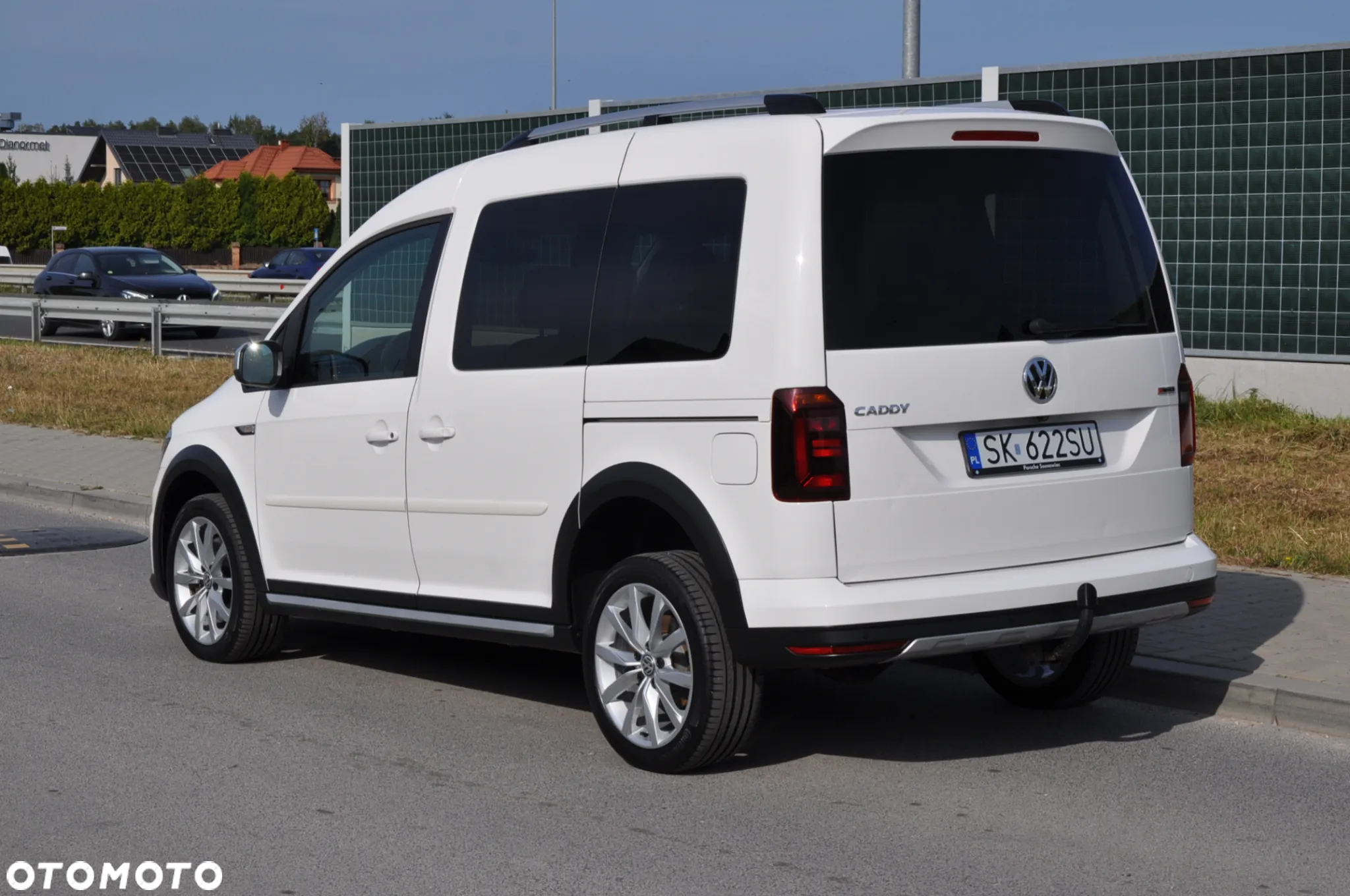 Volkswagen Caddy 2.0 TDI Alltrack 4Motion DSG - 2