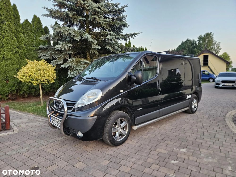 Renault Trafic - 1