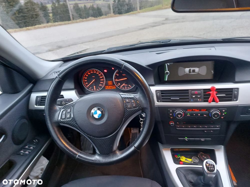 BMW Seria 3 - 13