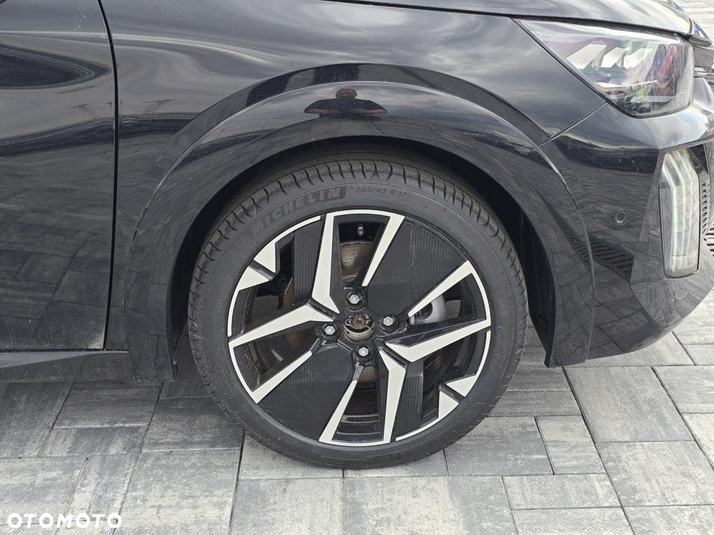 Peugeot 208 1.2 mHEV GT - 15