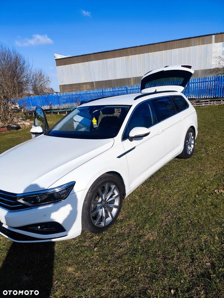 Volkswagen Passat 2.0 TDI Elegance DSG - 4